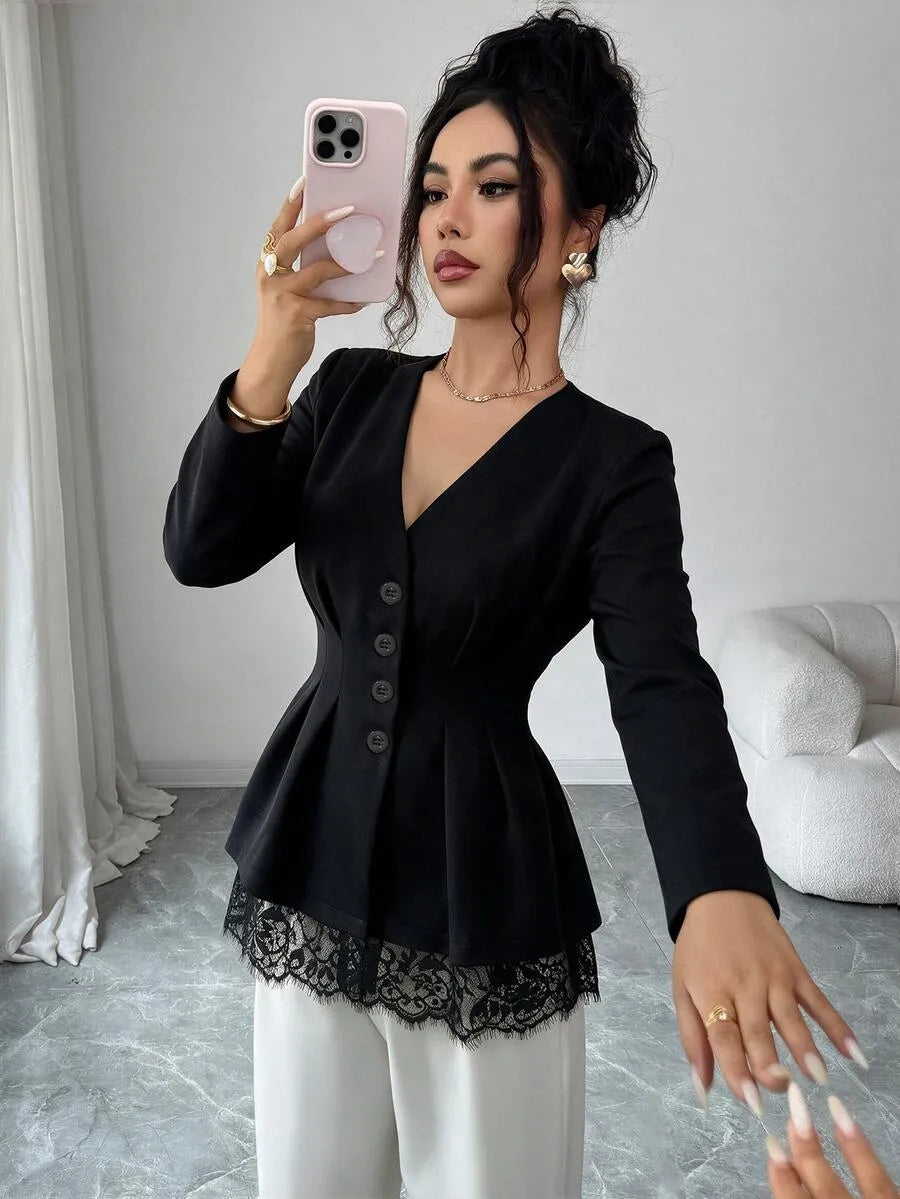 SHEIN Elenzya معطف مطوي بتفاصيل دانتيل على شكل رموش