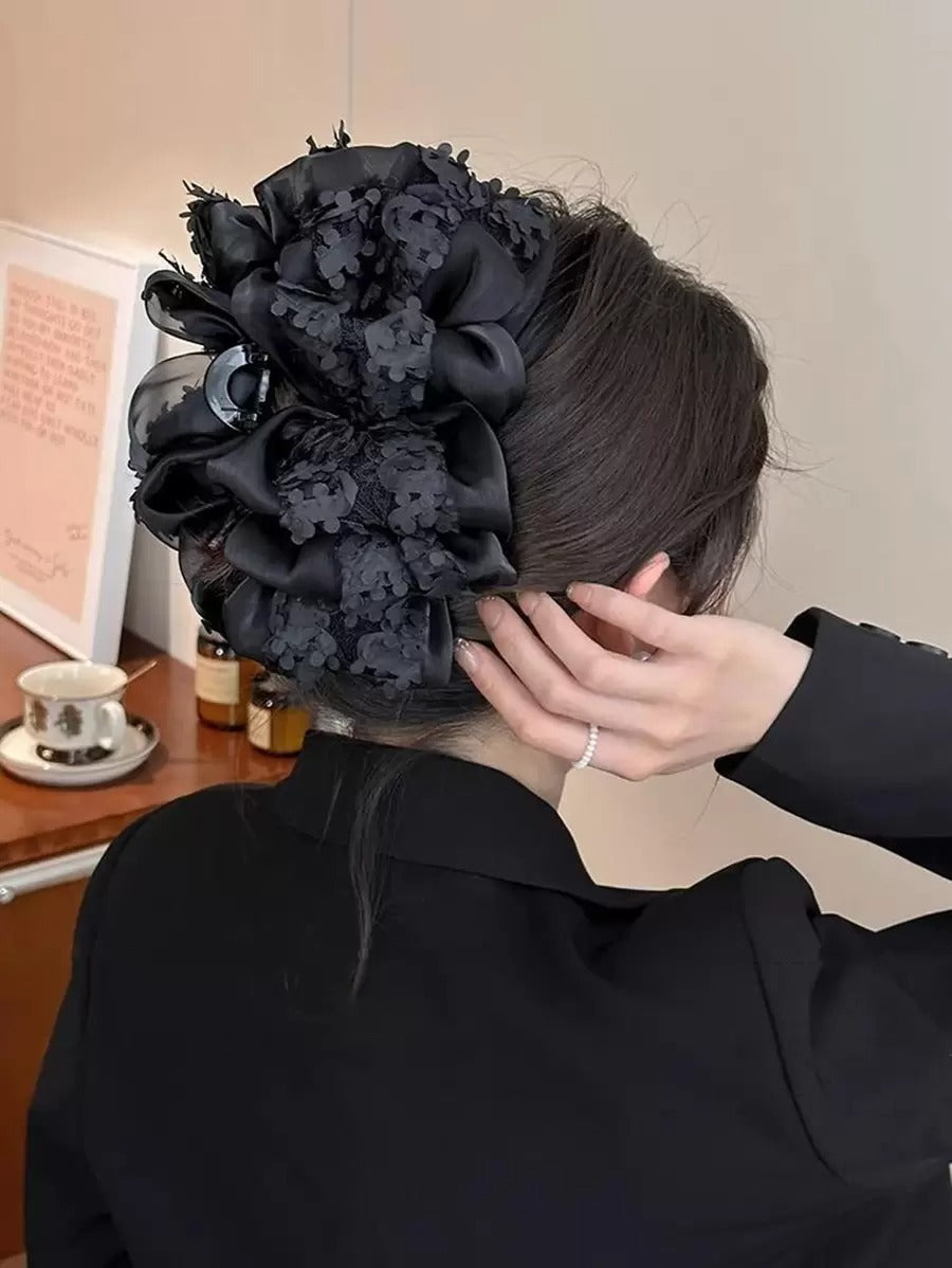 SHEIN مشبك شعر كبير متعدد الطبقات بتصميم زهري فاخر