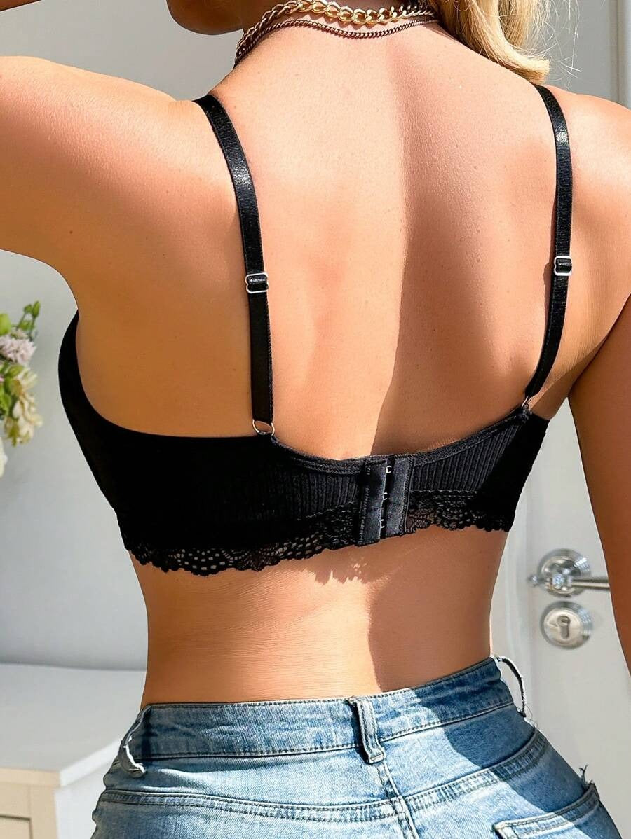 SHEIN صدرية دانتيل بلون أسود