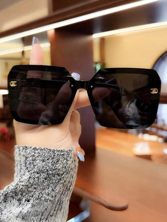 SHEIN نظارة مربعة كبيرة لون أسود