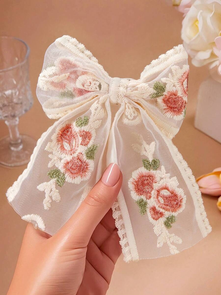 SHEIN مشبك شعر نسائي مزين بوردة ملونة مطرزة بالدانتيل