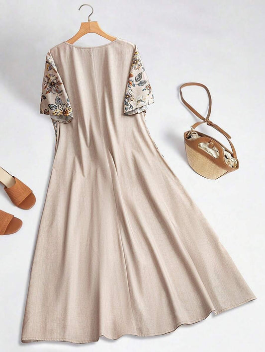 SHEIN فستان قصير بطبعة كلاسيكية وياقة دائرية