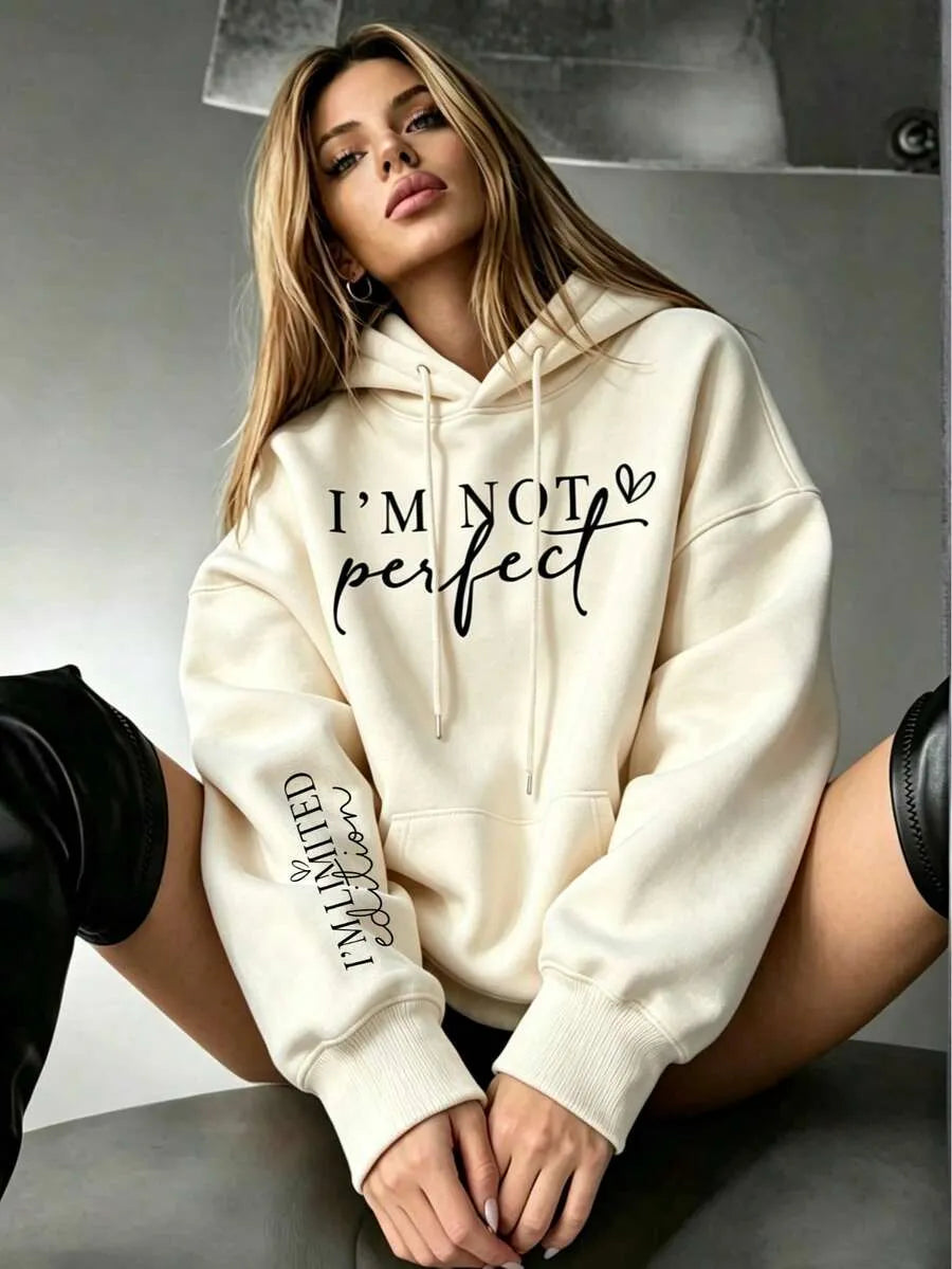 SHEIN هودي نسائي بطبعة حروف على الأكمام بلون مشمشي