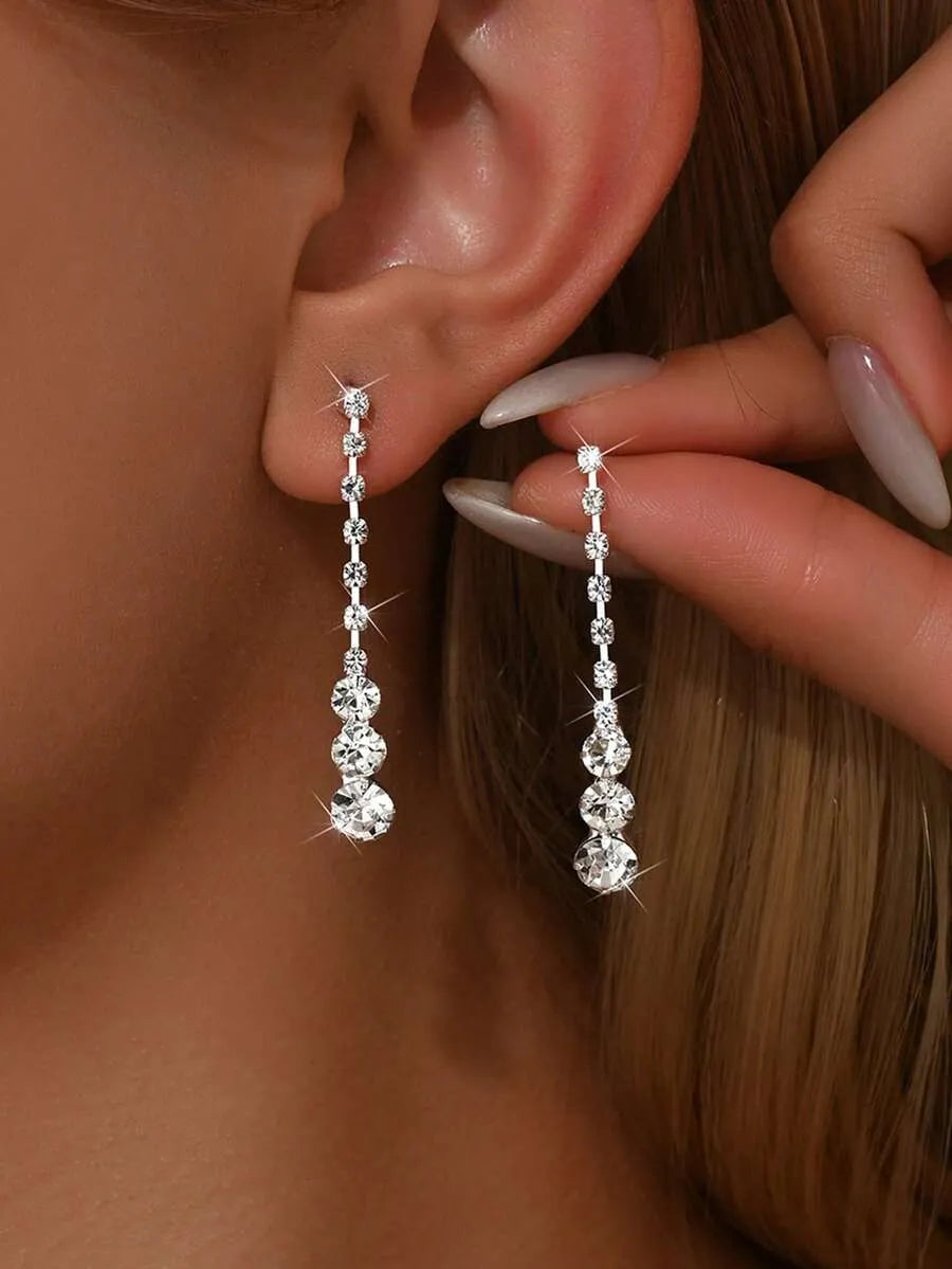 SHEIN أقراط متدلية نسائية بتصميم قطرة ماء ومرصعة بالزركونيا بلون فضي