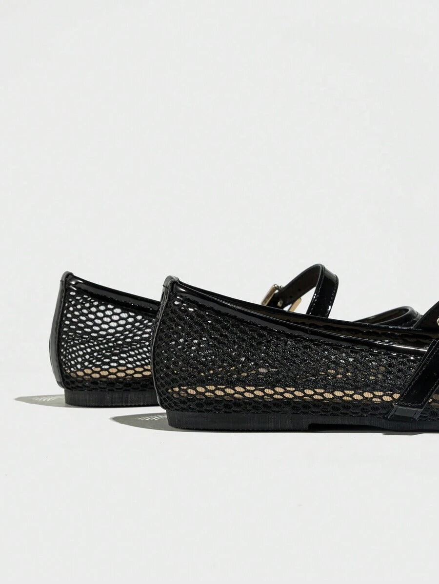SHEIN حذاء ستايل باليه نسائي مسطح بطرف مستدير لون أسود