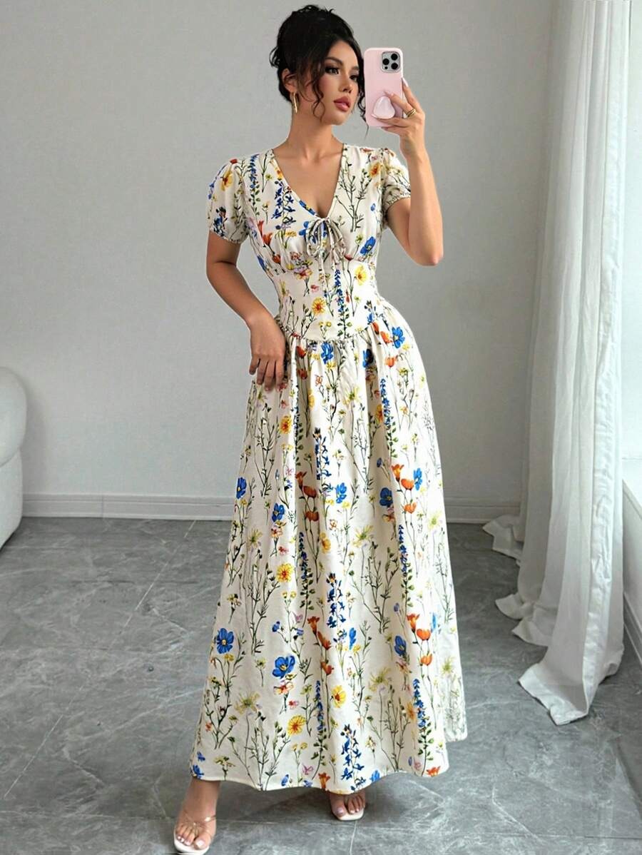 SHEIN Elenzga فستان ماكسي بنقشة زهرية وأكمام منتفخة