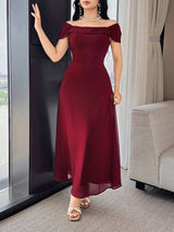 SHEIN Modelyn فستان طويل بلون عنابي