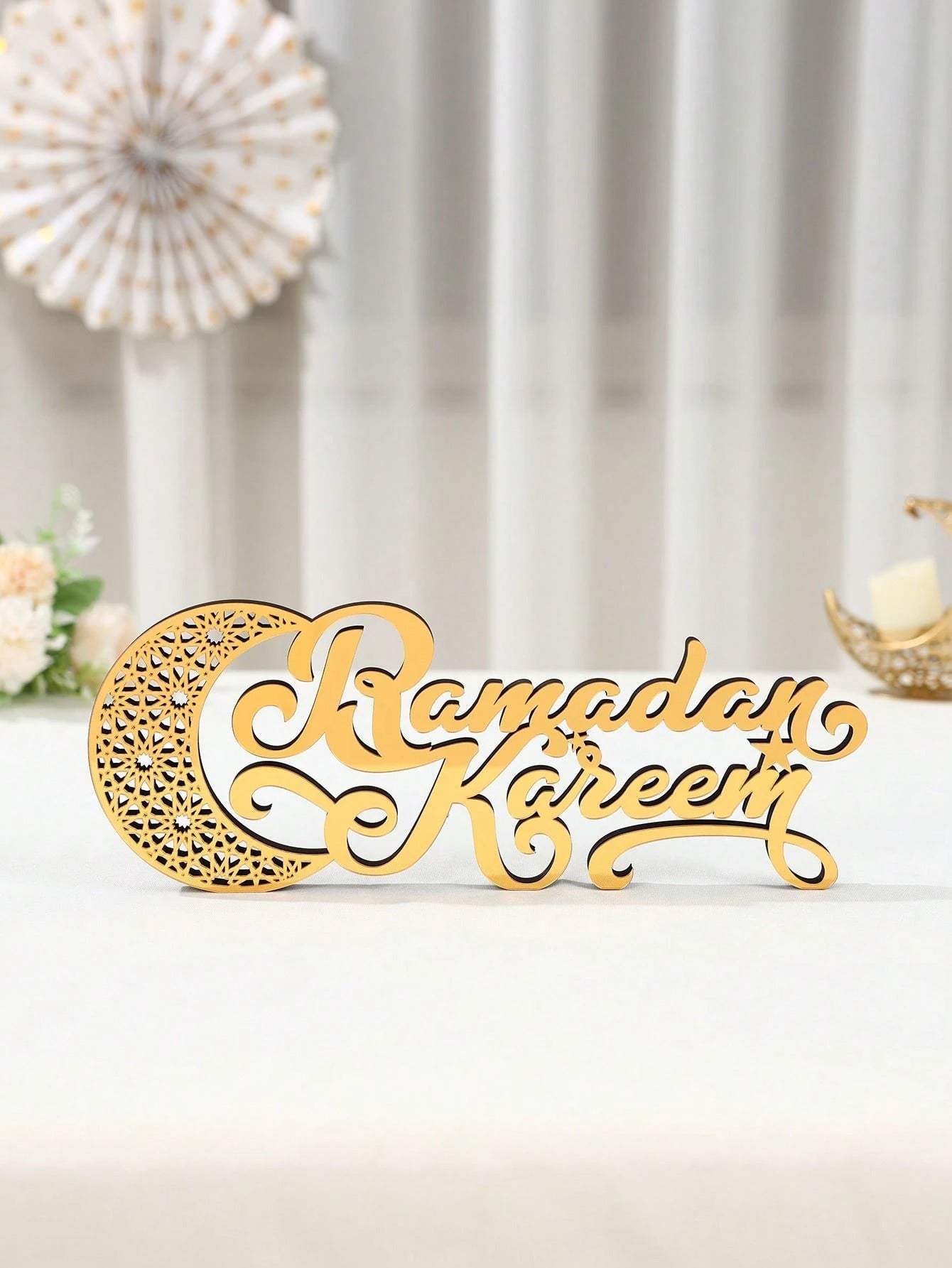 SHEIN زخرفة طاولة ذهبية ديكور رمضان بشكل هلال