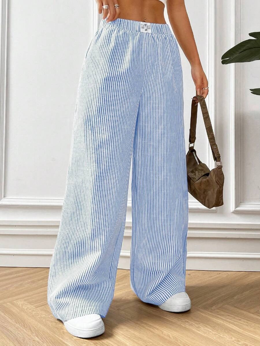 SHEIN EZwear  بنطلون ترندي بخطوط زرقاء