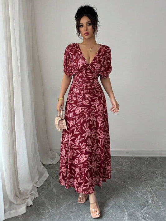 SHEIN Elenzga فستان بطبعة رخام وياقة وأكمام واسعة لون عنابي