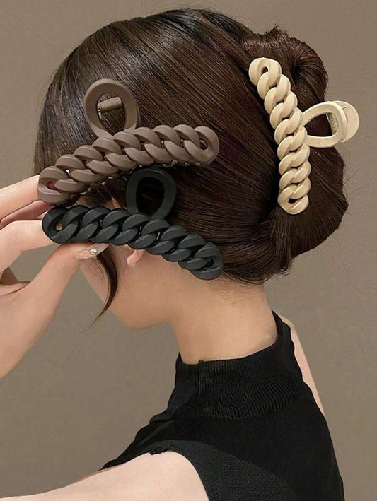 SHEIN مشابك شعر بلاستيكية كبيرة وعملية