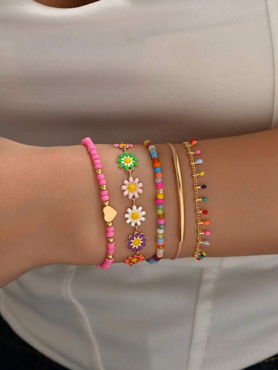 SHEIN طقم 5 أساور زهور الأقحوان خرز وزيتية