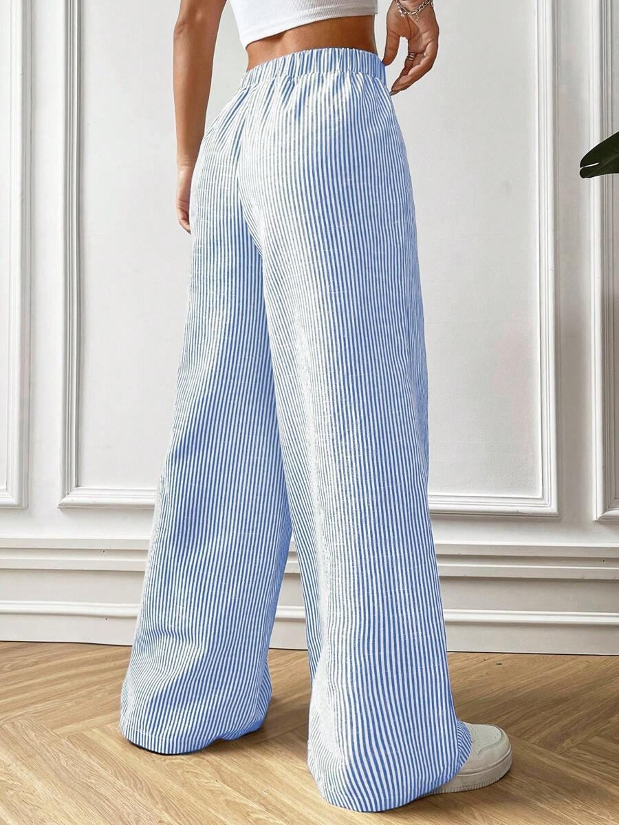 SHEIN EZwear  بنطلون ترندي بخطوط زرقاء