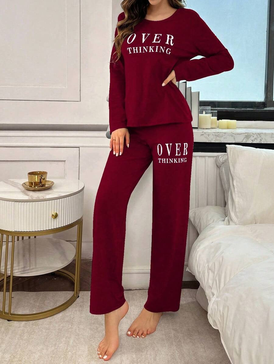 SHEIN Doze Lane طقم بيجامة حمراء من قطعتين