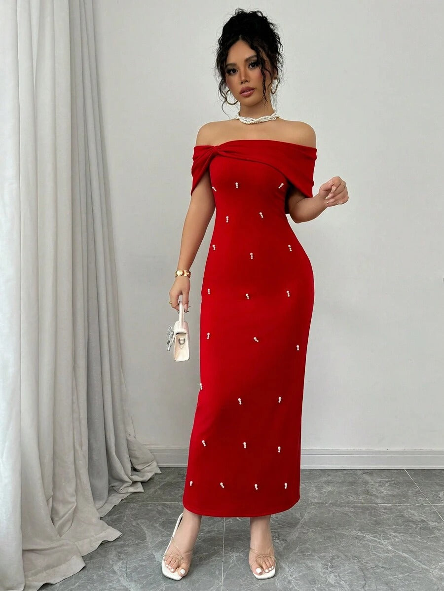 SHEIN Rafferiza فستان طويل بلون أحمر مزين بالفصوص