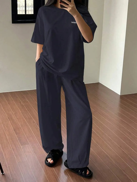 SHEIN DAZY طقم بيجامة 2 قطعة بلون أزرق بحري توب بأكمام قصيرة وبنطلون طويل