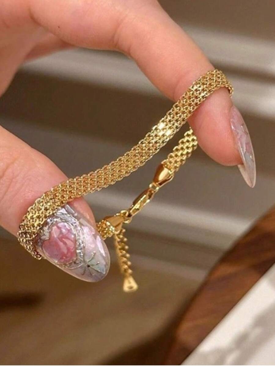 SHEIN سوار عريض ذهبي أنيق