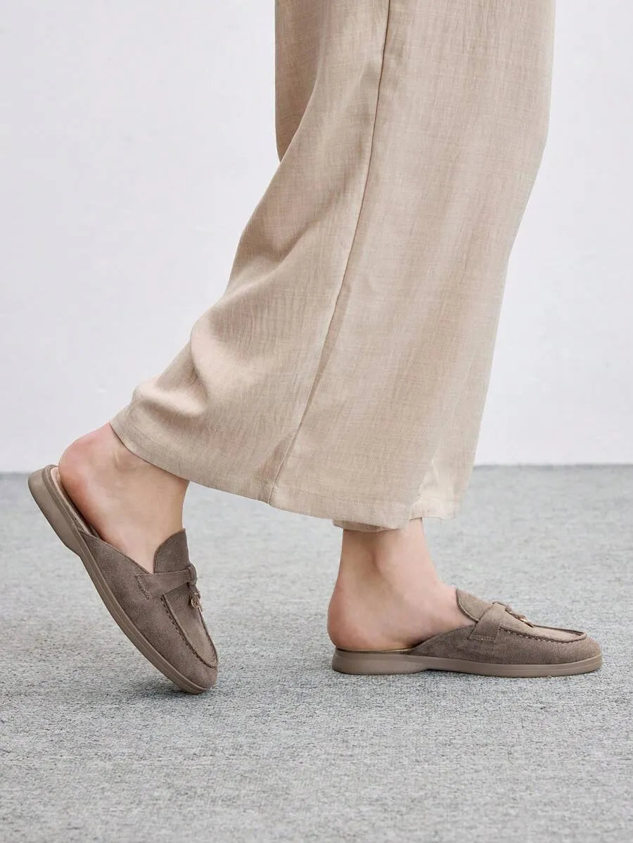 SHEIN CUCCOO BIZCHIC صنادل نسائية مسطحة باللون الخاكي