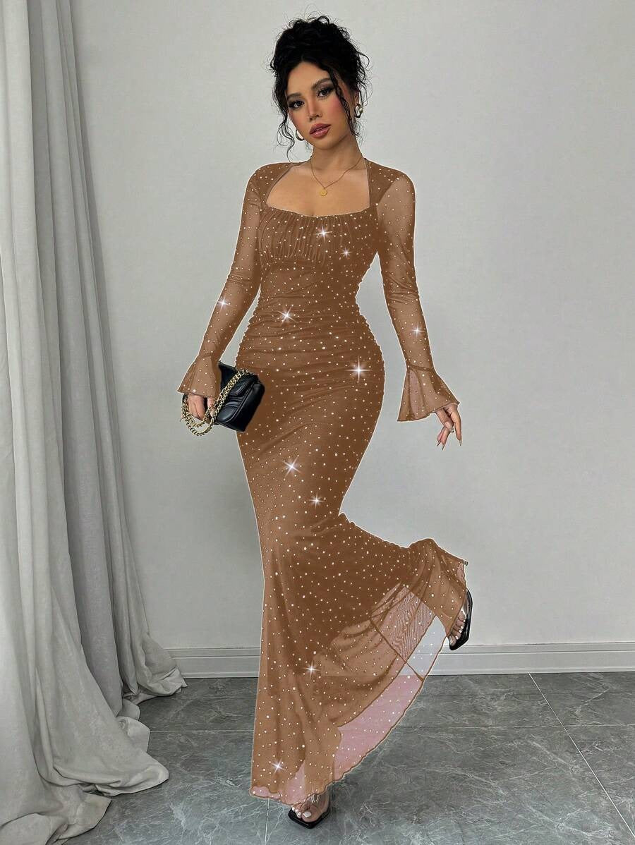 SHEIN Rafferiza  فستان أنيق وطويل بلون بني مزين باللؤلؤ