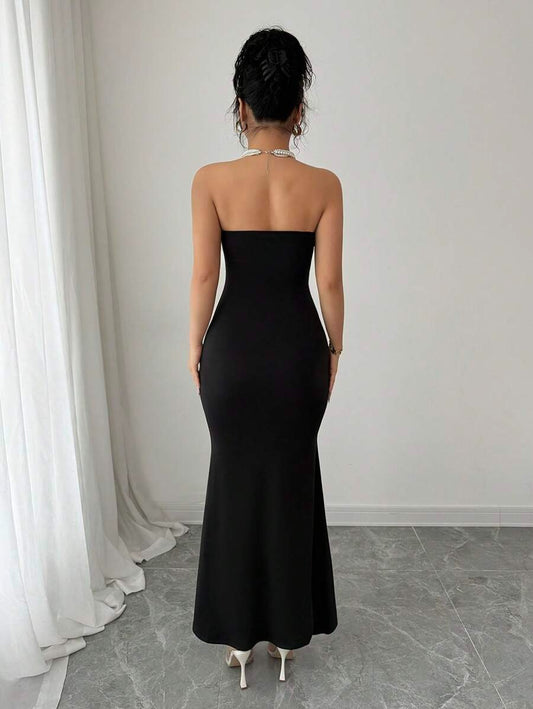 SHEIN Rafferiza فستان أسود طويل مزين بزهرات شيفون