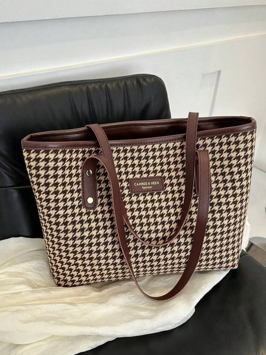 SHEIN حقيبة كتف ويد من النايلون البني بسحاب وسلسلة بنقشة المربعات