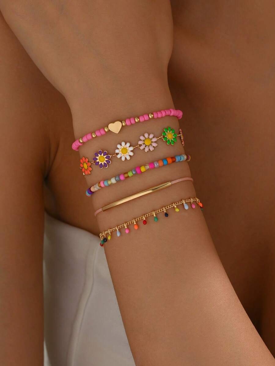 SHEIN طقم 5 أساور زهور الأقحوان خرز وزيتية