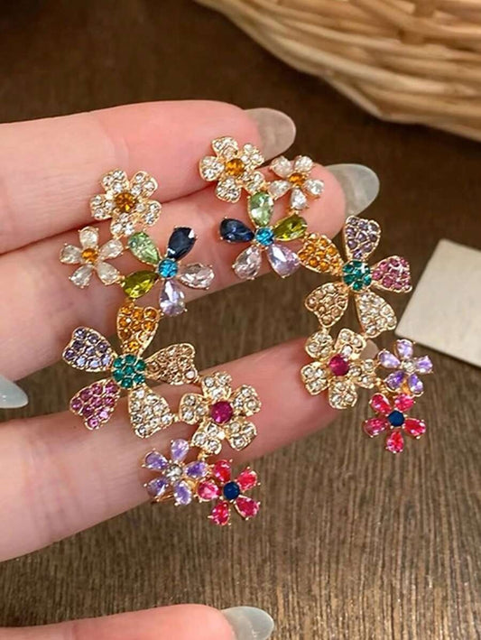 SHEIN زوج أقراط نسائية مزينة بأزهار وكريستال ملون