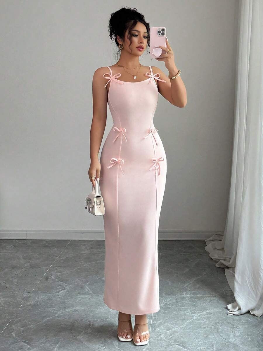 SHEIN Elenzga  فستان ناعم بلون وردي هادي و شكل الفيونكة