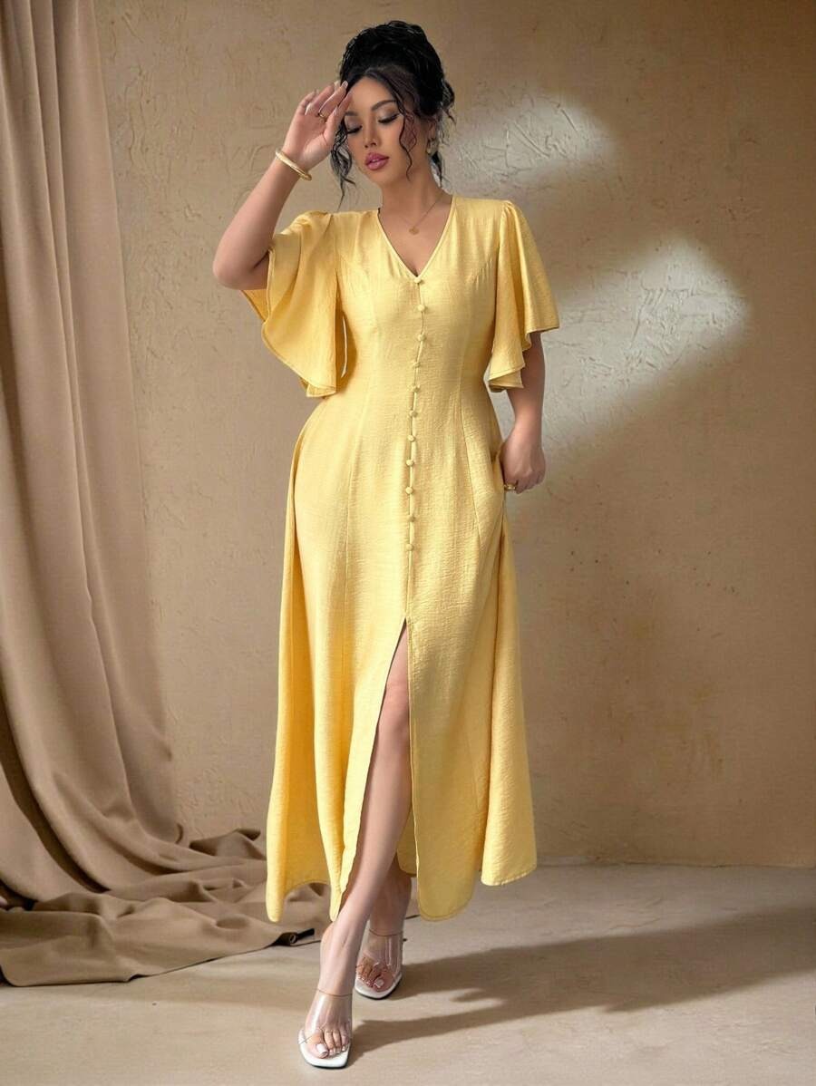 SHEIN فستان طويل ناعم بأزرار وفتحة جانبية