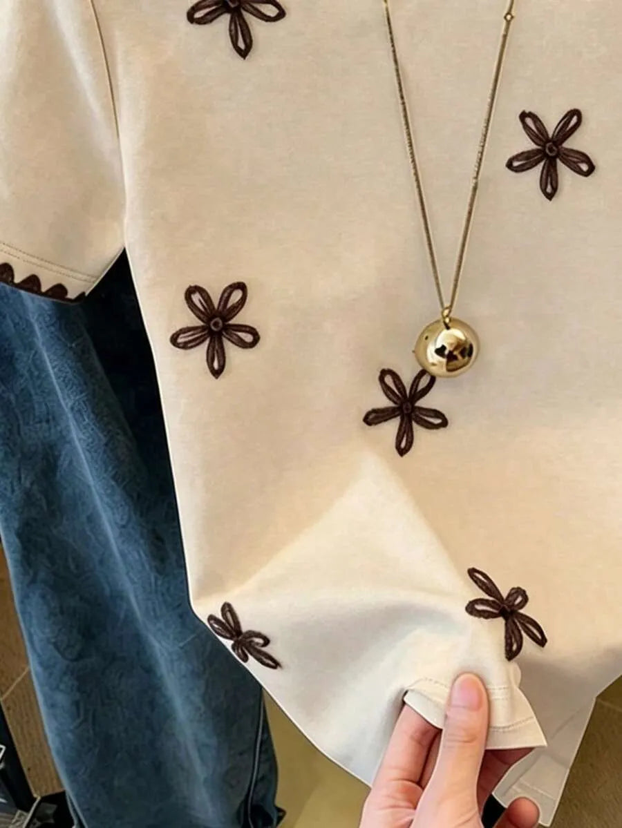 SHEIN تي شيرت نسائي كاجوال بطبعة زهور وتطريز أطراف