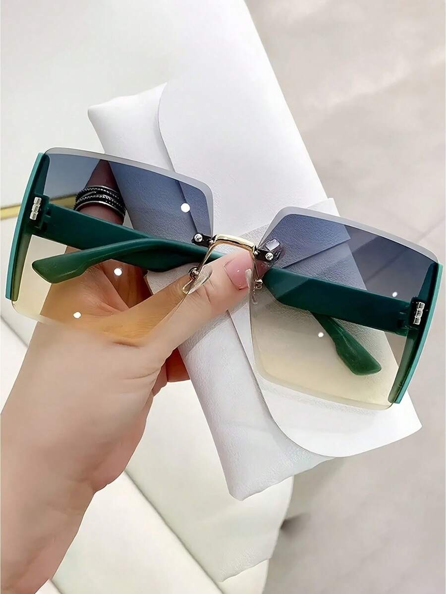 SHEIN نظارات نسائية كبيرة موديل ترندي