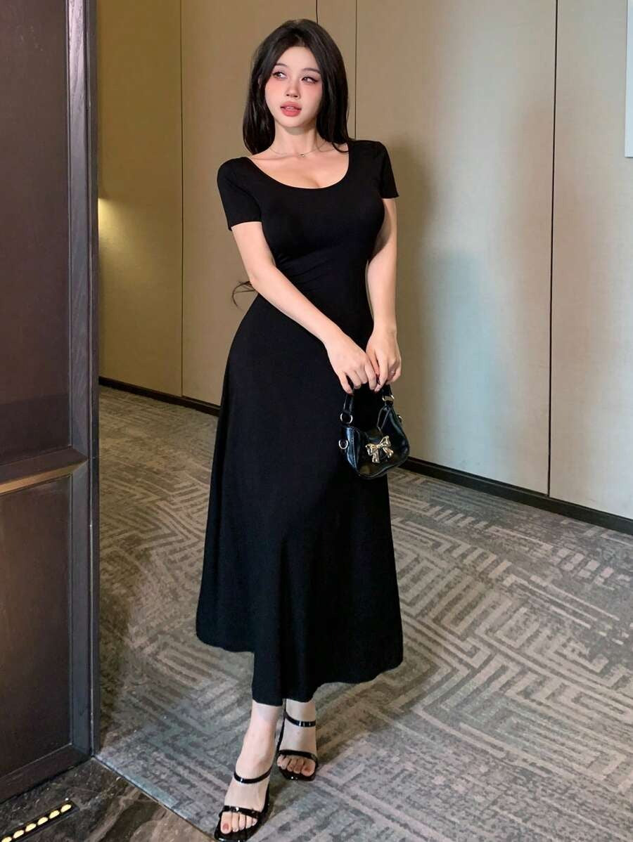SHEIN فستان ميدي أسود بظهر مفتوح