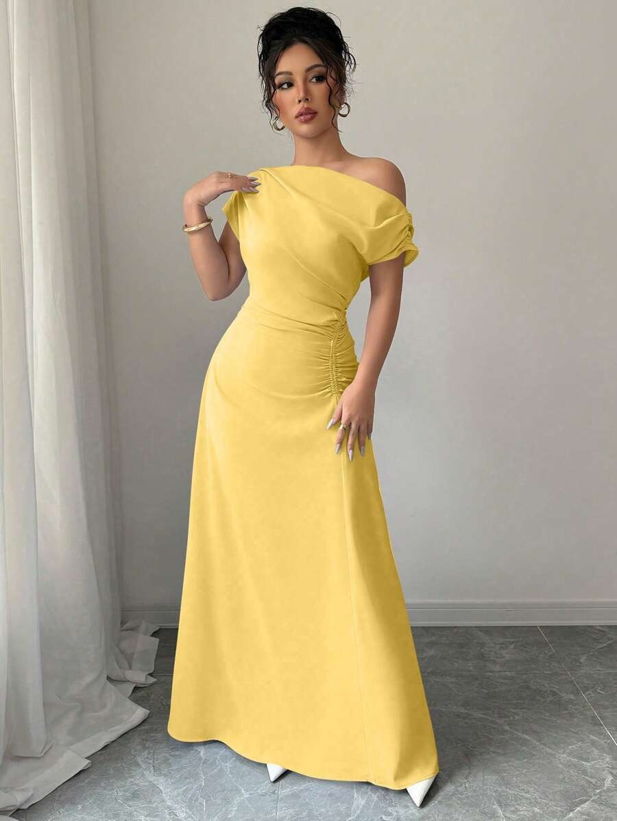 SHEIN Elenzga  فستان أنيق وطويل جدًا بلون أصفر فاتح ناعم