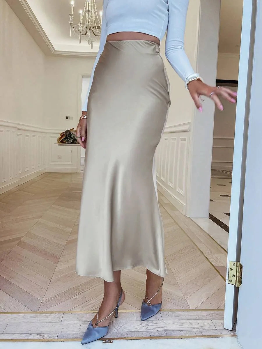 SHEIN Sollinarry تنورة ماكسي بلون رمادي فاتح بقصة قلم رصاص وتصميم سادة