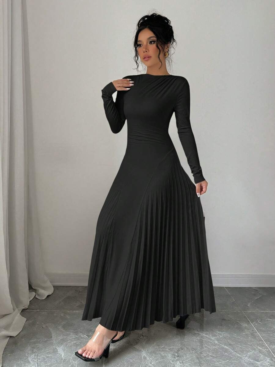 SHEIN Rafferiza فستان أسود ماكسي بخصر مطوي وأكمام طويلة