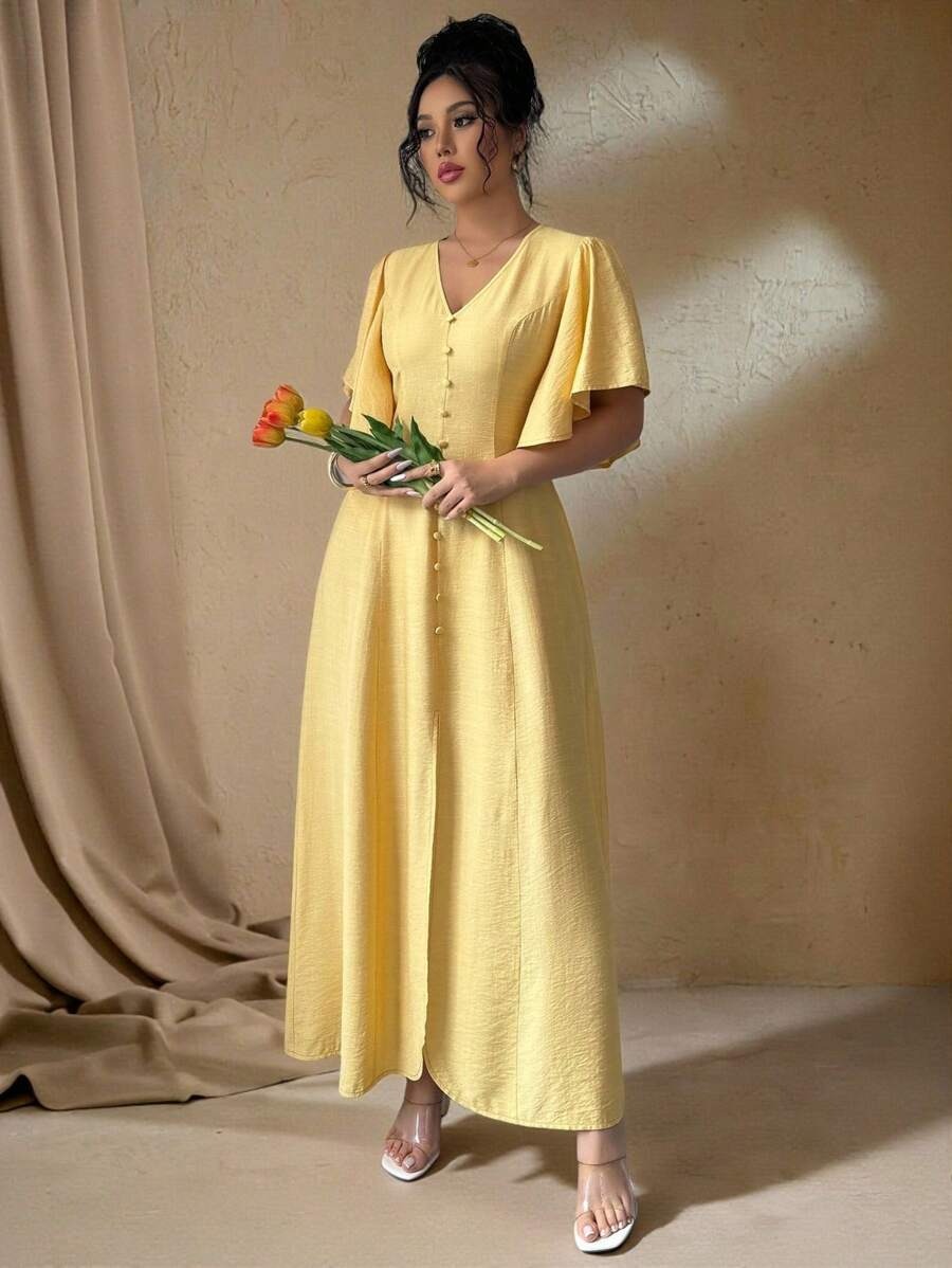 SHEIN فستان طويل ناعم بأزرار وفتحة جانبية