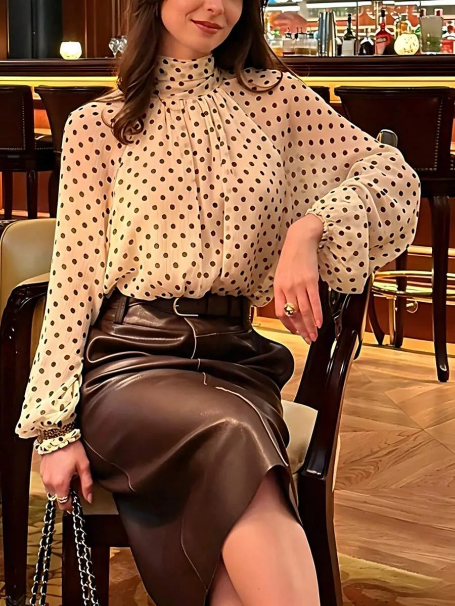 SHEIN بلوزة نسائية أنيقة باللون البيج بنقاط بولكا وشريط عنق