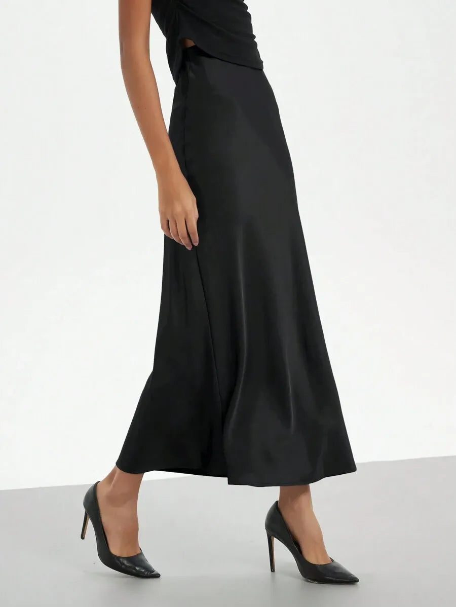 SHEIN Se-Helo Fashion تنورة ماكسي نسائية من الساتان الناعم من