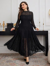 SHEIN Modelyn فستان طويل من الدانتيل بلون أسود