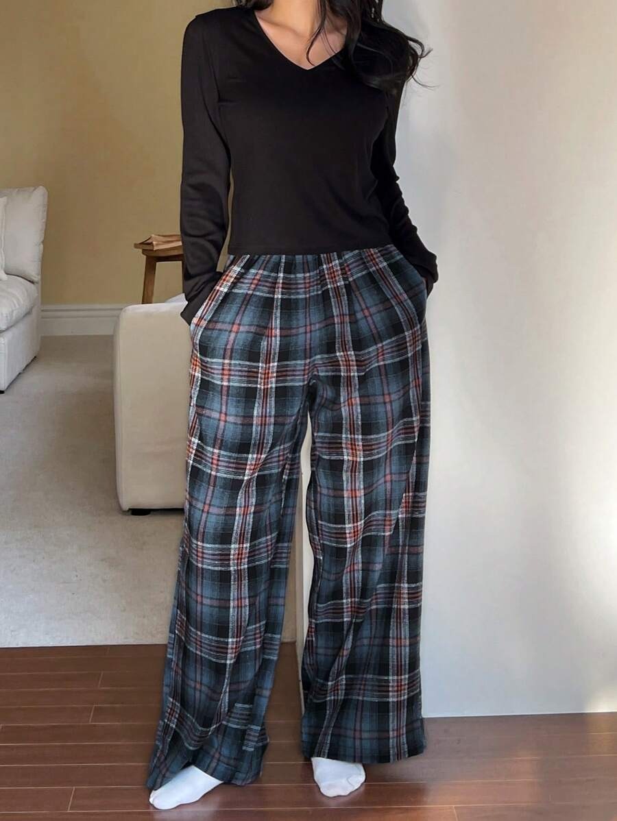 SHEIN DAZY طقم بيجامة كاجوال