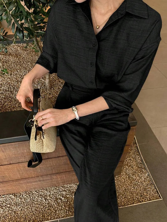 SHEIN DAZY طقم نسائي قطعتين بلوزة بياقة وأزرار أمامية وبنطال بجيوب بلون الأسود