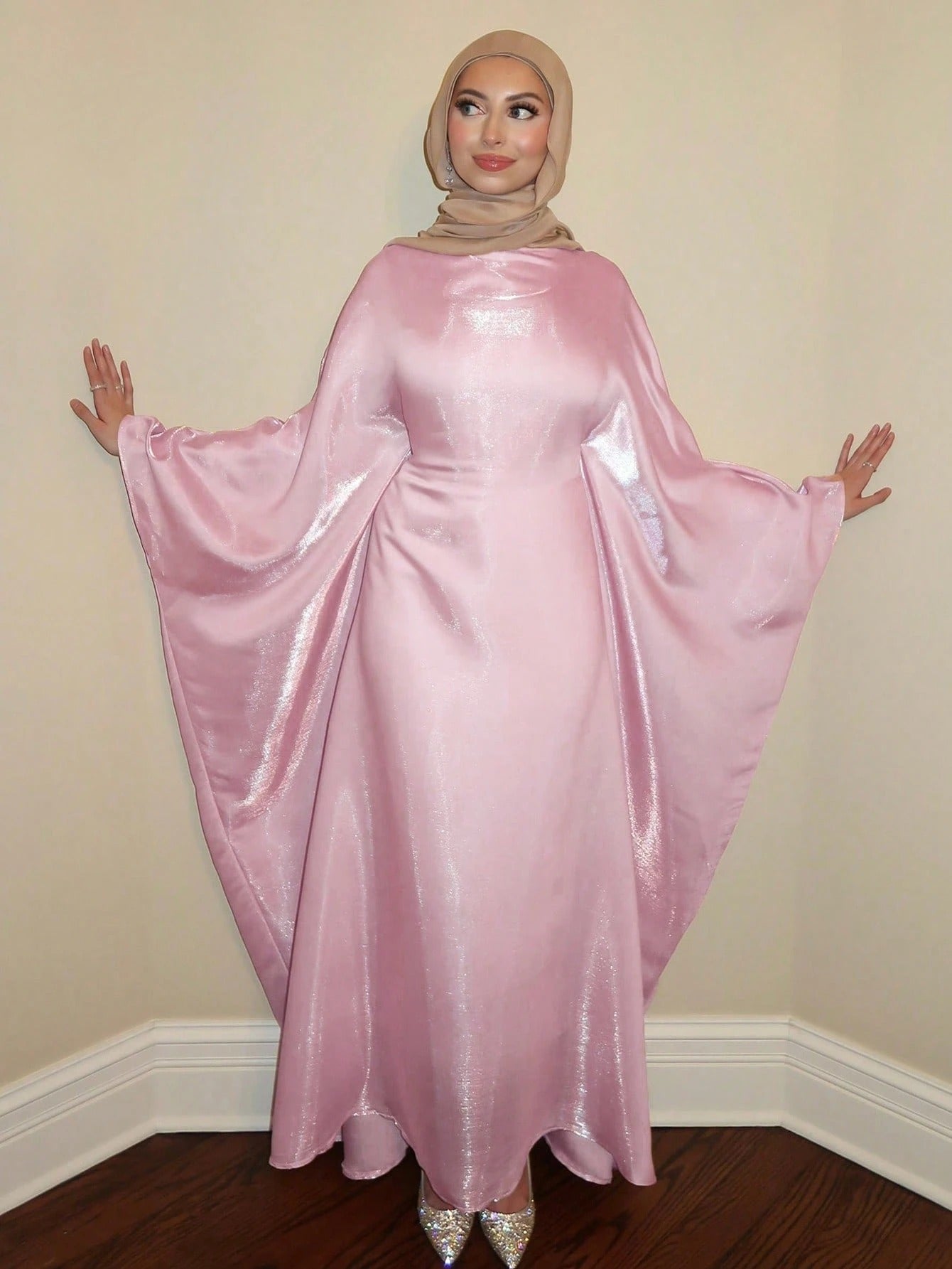 SHEIN فستان كيمونو نسائي ماكسي ساتان بلون سادة بخصر مشدود وأكمام واسعة