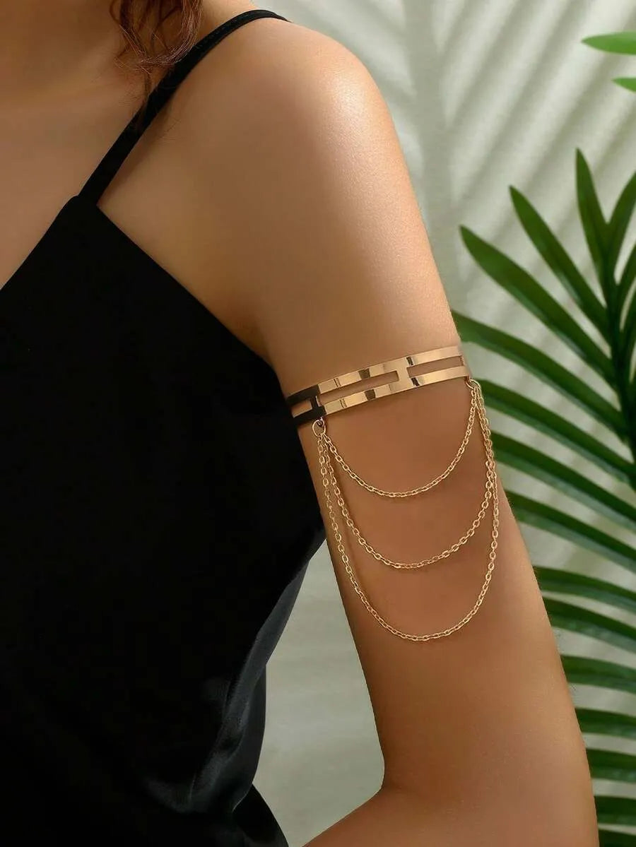 SHEIN سوار نسائي معدني بتصميم سلسلة وشرابات قابل للتعديل متعدد الألوان