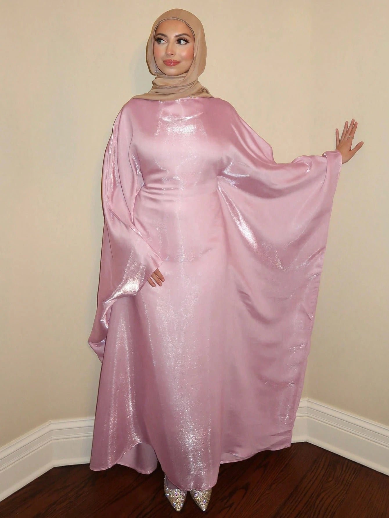 SHEIN فستان كيمونو نسائي ماكسي ساتان بلون سادة بخصر مشدود وأكمام واسعة