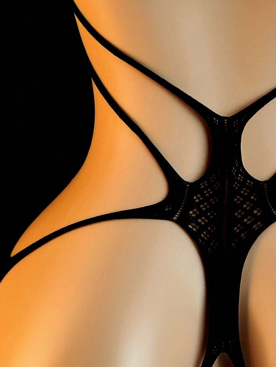 SHEIN جمبسوت لانجري أسود قصير