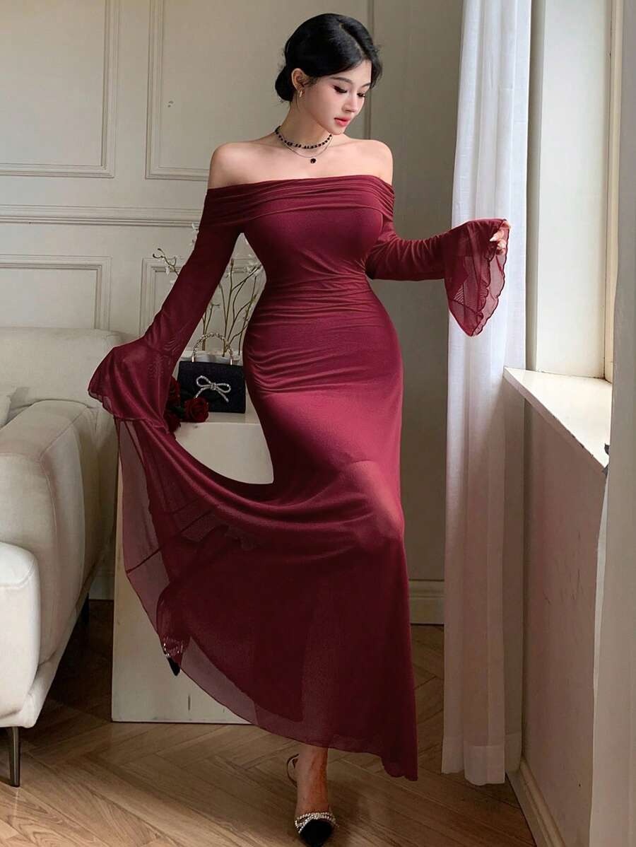 SHEIN DAZY فستان ميدي احمر ضيق وكتف مكشوف
