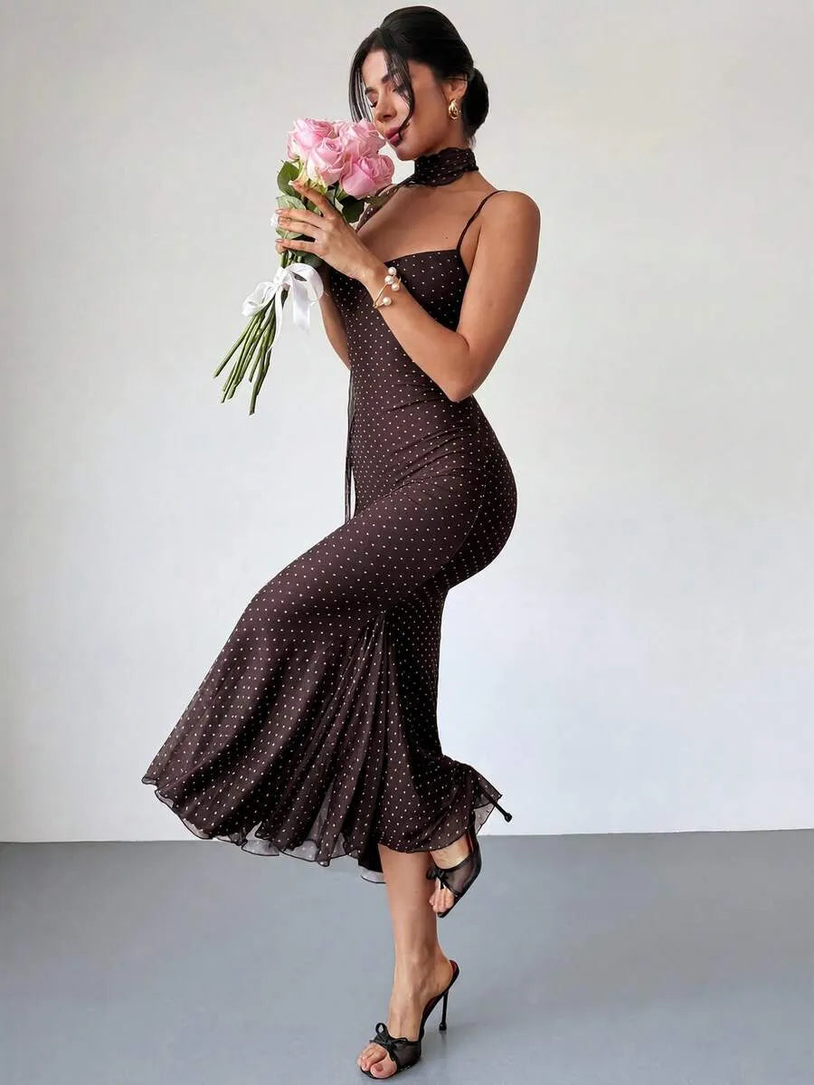 SHEIN Firerie فستان نسائي بني جديد بنقاط بولكا مع تصميم ذيل سمكة وحمالات سباغيتي