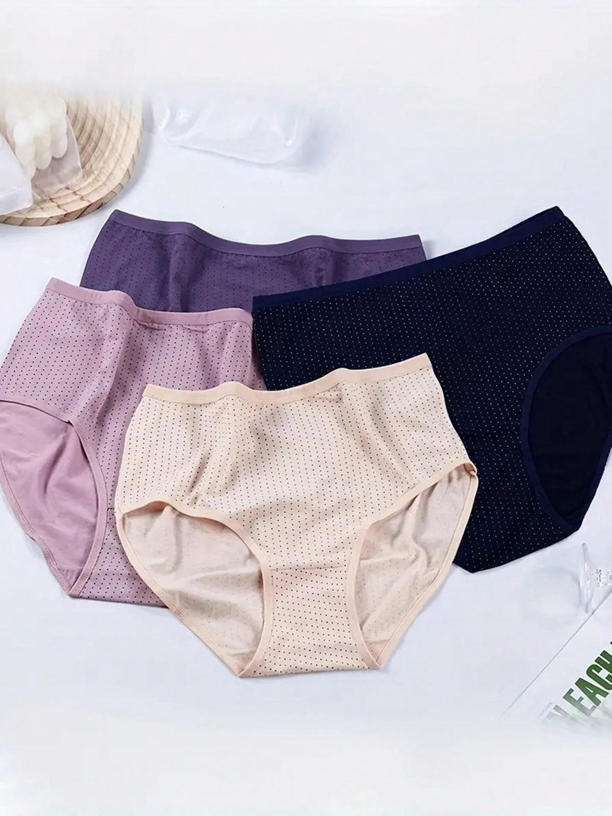SHEIN ٤ سراويل داخلية نسائية عالية الخصر بطبعات مريحة