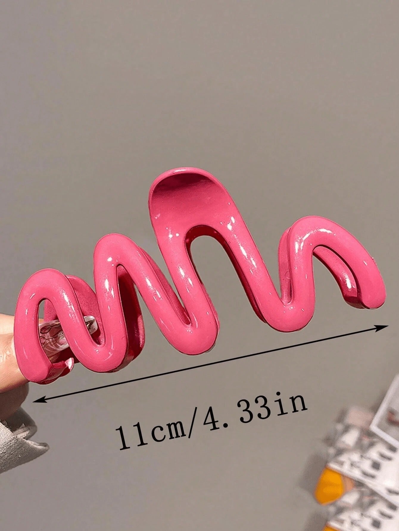 SHEIN مشابك شعر بلاستيك بنمط موجي