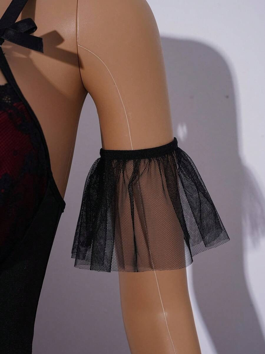 SHEIN  طقم 4 قطع لزي نسائي بنقشة دانتيل وفيونكة بلون أسود